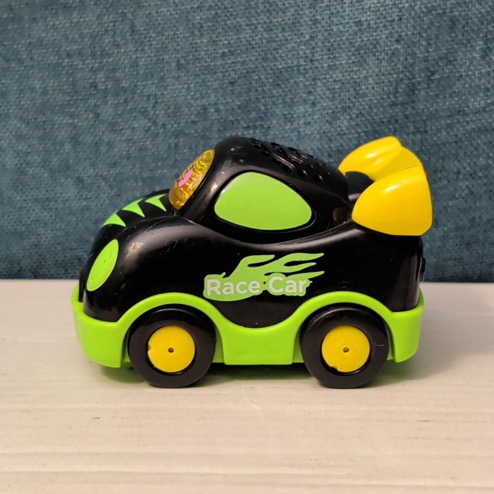 VTech Go! Go! Smart Wheels Race Car | Black & Green | Lights & Sounds SmartPoint - Picture 12 of 16